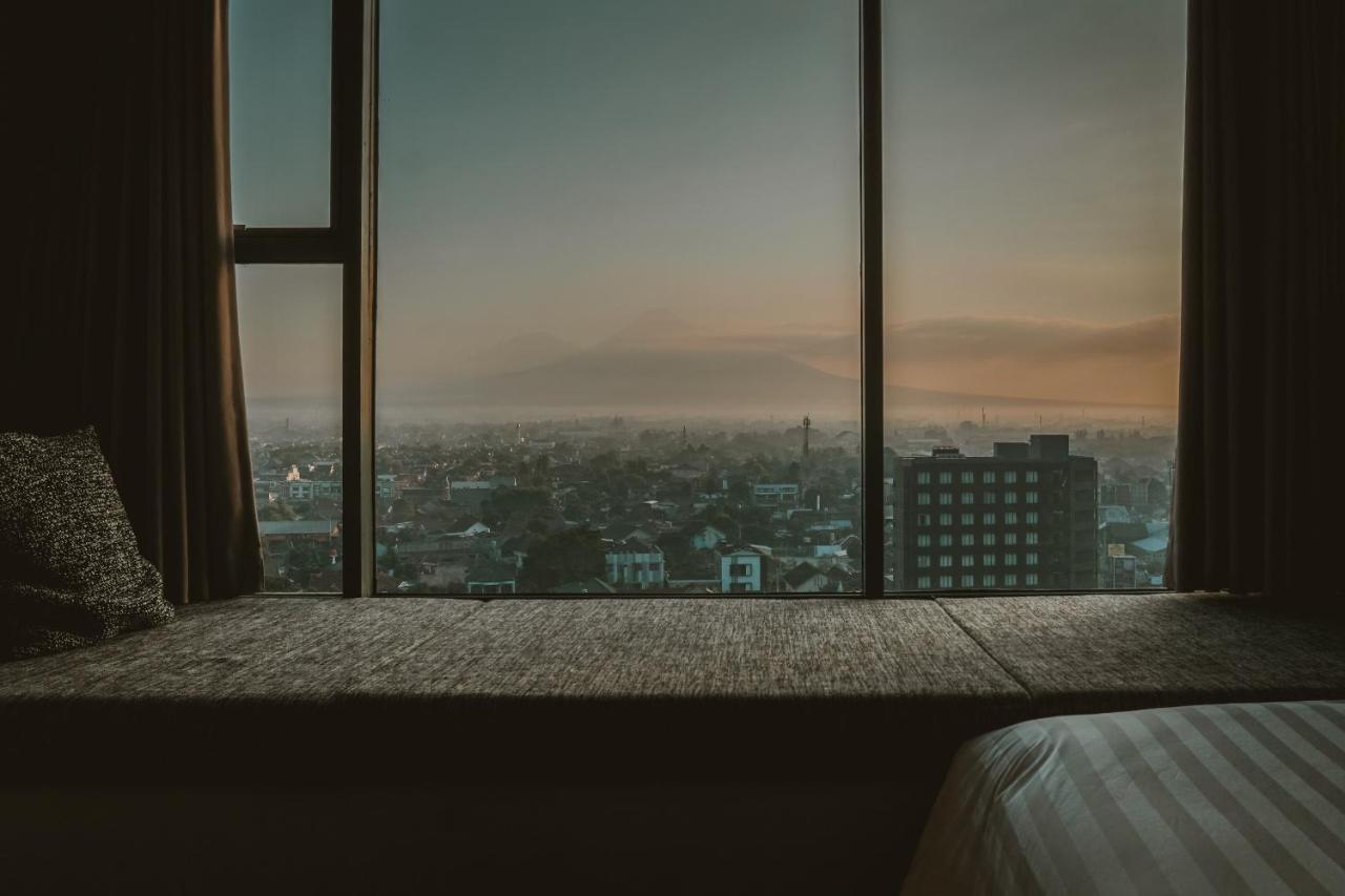 Hotel Pulang Ke Uttara Kejayan Esterno foto
