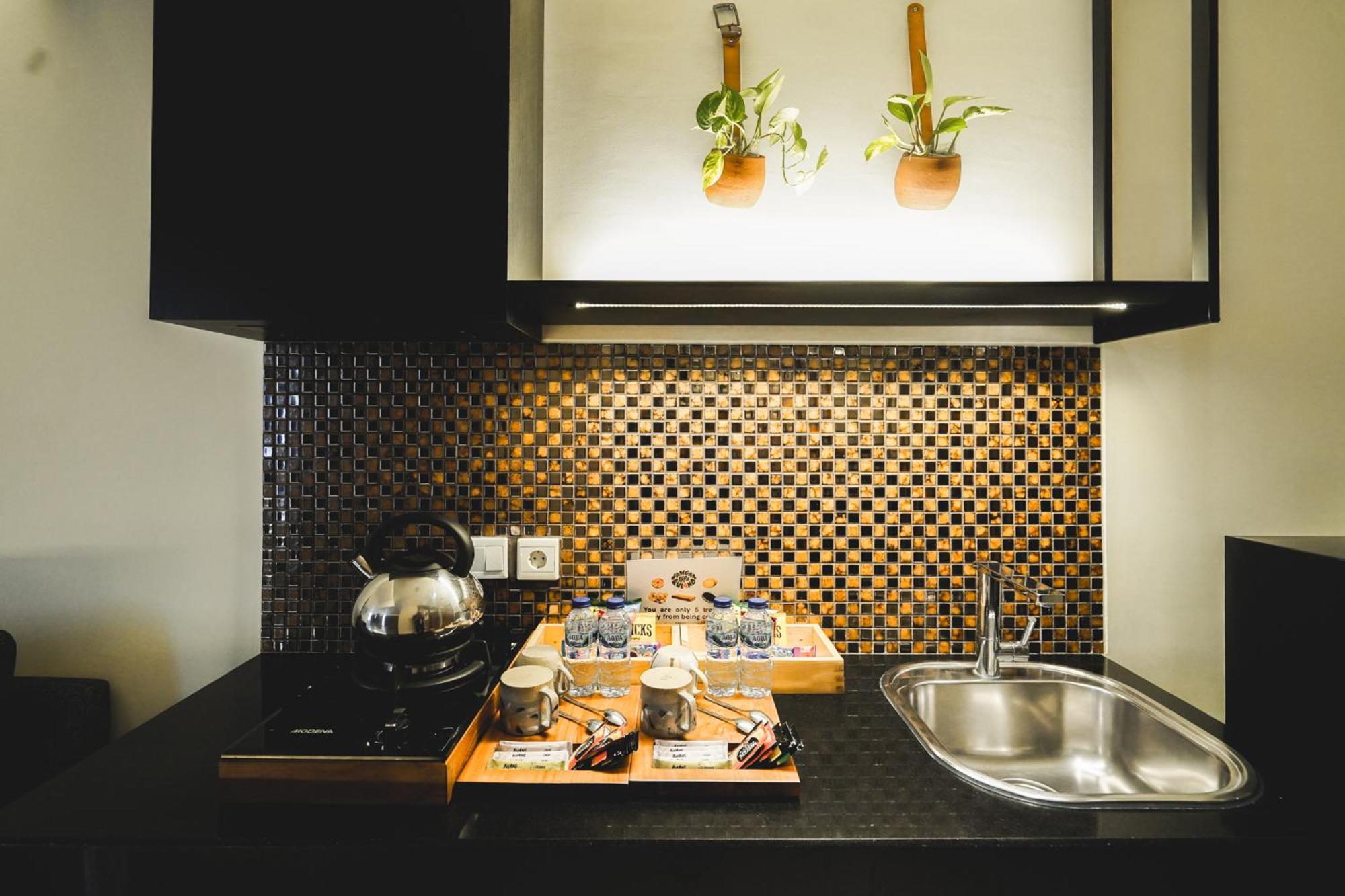 Hotel Pulang Ke Uttara Kejayan Esterno foto
