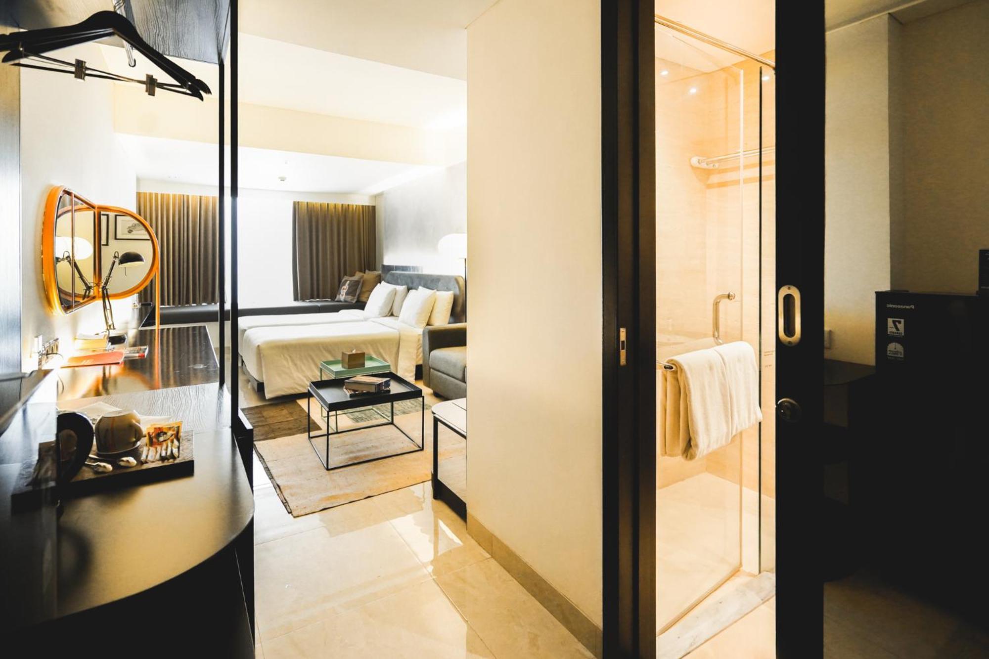 Hotel Pulang Ke Uttara Kejayan Esterno foto