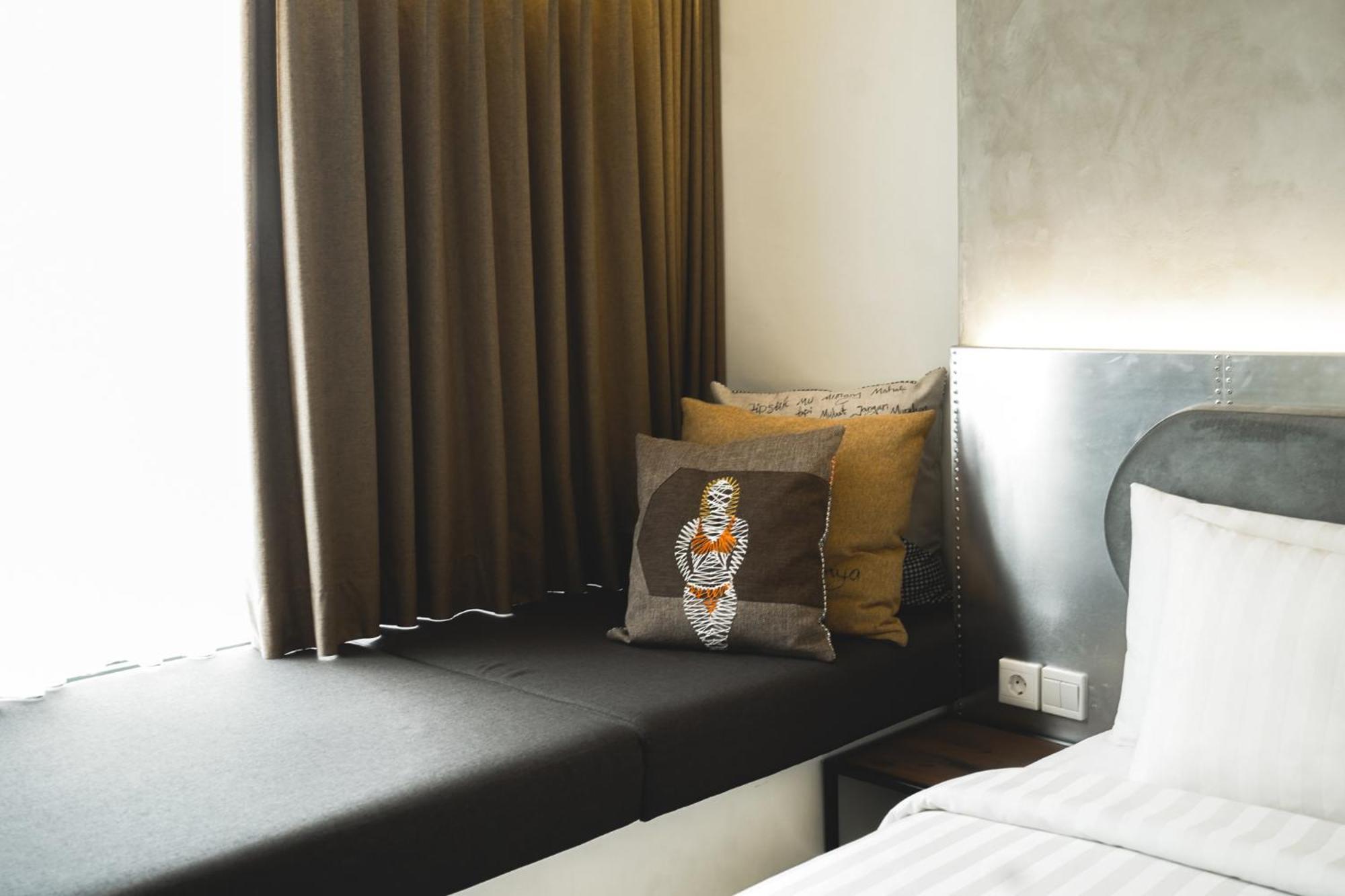 Hotel Pulang Ke Uttara Kejayan Esterno foto