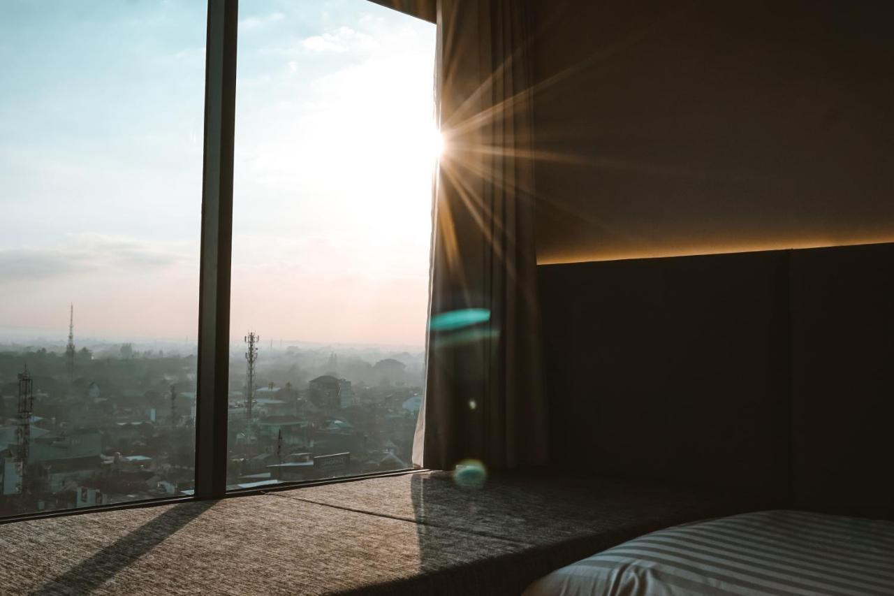Hotel Pulang Ke Uttara Kejayan Esterno foto